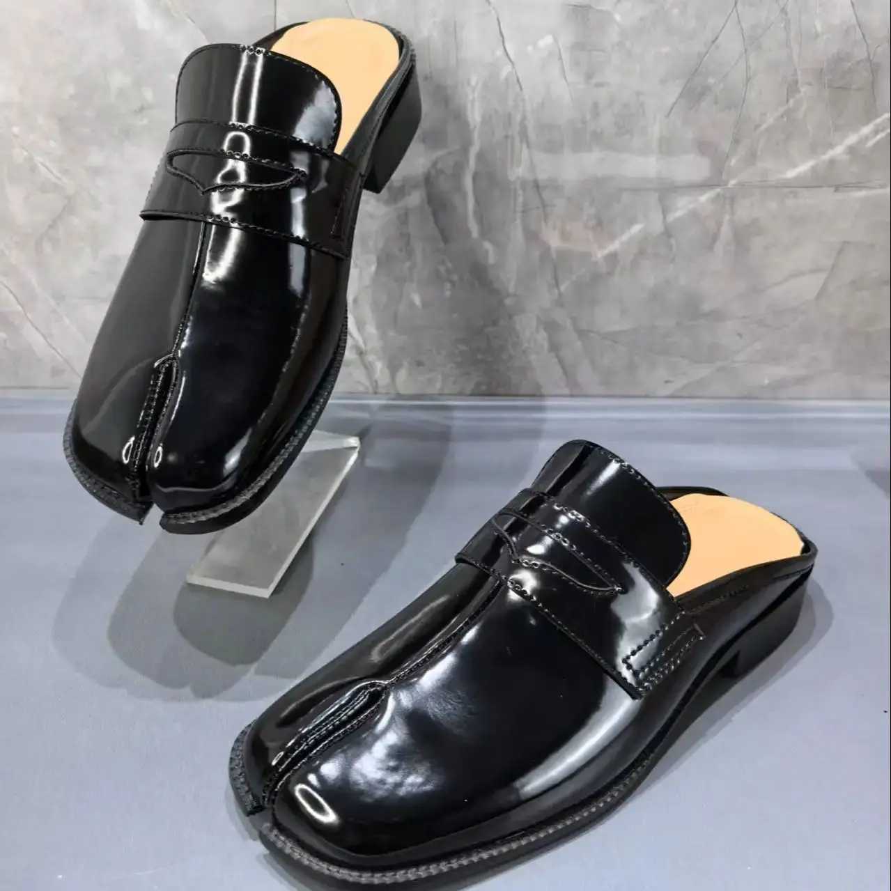 Męskie klapki Tabi z dzielonym – Men Shoes On recenzja i cena